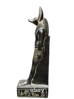 Ancienne statue égyptienne antique Anubis dieu de la mort sculpture pharaoniq