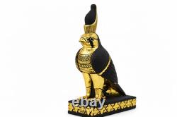 Ancienne statue égyptienne antique faucon Horus sculpture dieu du ciel art en