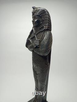 Ancienne statue égyptienne grande sculpture sarcophage de Toutankhamon art ph