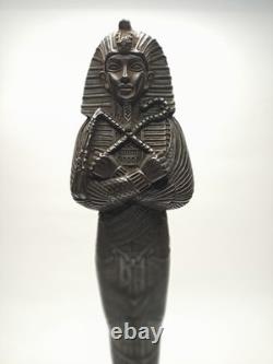 Ancienne statue égyptienne grande sculpture sarcophage de Toutankhamon art ph