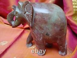 Ancienne statue éléphant en marbre rouge vert sculpture Inde Asie fait main T