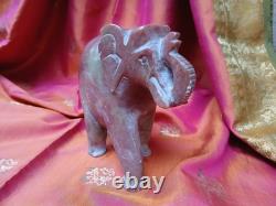 Ancienne statue éléphant en marbre rouge vert sculpture Inde Asie fait main V