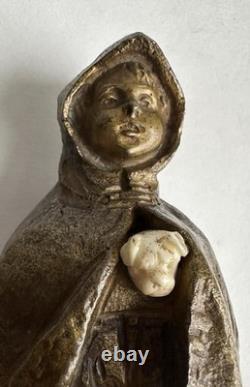 Ancienne statue en bronze chryséléphantin enfant cape chien signé Foucher XIXème