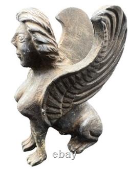 Ancienne statue en pierre mythique civilisation sphinx lion ailé sculpture Mo