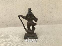 Ancienne statue idole sculpture seigneur hindou en cuivre vintage Bal
