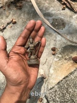 Ancienne statue idole sculpture seigneur hindou en cuivre vintage Bal