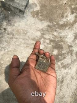 Ancienne statue idole sculpture seigneur hindou en cuivre vintage Bal