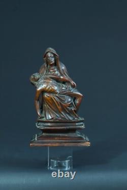 Ancienne statue religieuse Piéta Gothique Vierge de pitié bois sculpté Nord 16e