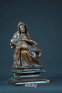 Ancienne statue religieuse Piéta Gothique Vierge de pitié bois sculpté Nord 16e