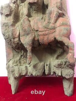 Ancienne statue sculpture murale panneau bois temple hindou Narasimha Swamy L