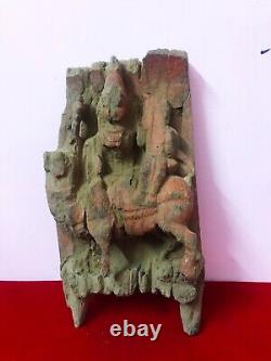 Ancienne statue sculpture murale panneau bois temple hindou Narasimha Swamy L