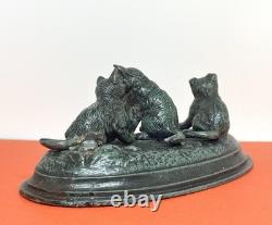 Ancienne statuette statue scène de 3 chats chatons joueurs