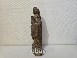 Ancienne statut en bois doré représentant la vierge à l'enfant XVIIe ou avant
