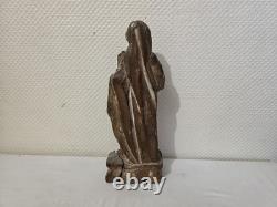 Ancienne statut en bois doré représentant la vierge à l'enfant XVIIe ou avant