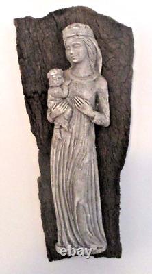 Ancienne unique Sculpture Vierge A L'enfant en pierre fixée sur liège marron
