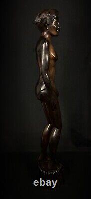 Ancienne vintage grande sculpture Malgache en bois de Palissandre fait main