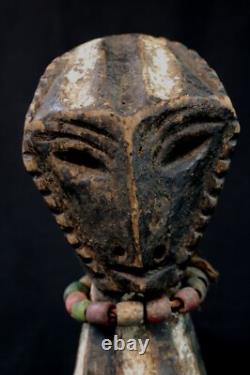 Art Africain Afrique Tribal Ancienne Statue Poteau en Bois Kela RDC 23 Cms