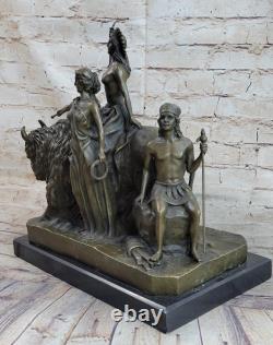 Art Déco Bronze Ancien Romain Semi-Nude Fille Avec King Statue Figurine