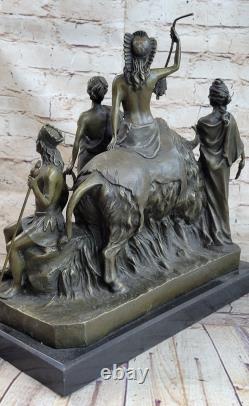 Art Déco Bronze Ancien Romain Semi-Nude Fille Avec King Statue Figurine