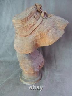 BUSTE en TERRE CUITE ancien. LA JEUNE FILLE. Signé M. Lebbé, 91