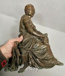 Belle Statue ancienne en Bronze, Femme à l antique. Pendule, horloge