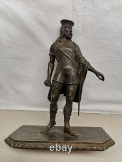 Belle statue ancienne en Bronze