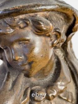 Belle statuette ancienne régule patine bronze. Epoque fin XIX eme siecle