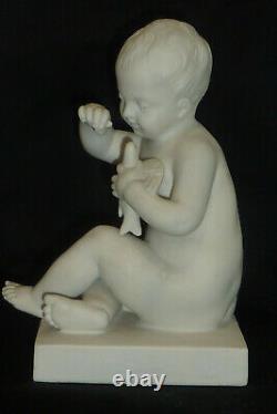 Biscuit SEVRES signé PIGALLE sculpture statue enfant oiseau putti ancien