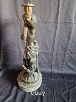 Bronze ancien marqué Clodion