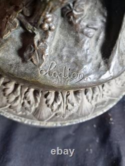 Bronze ancien marqué Clodion