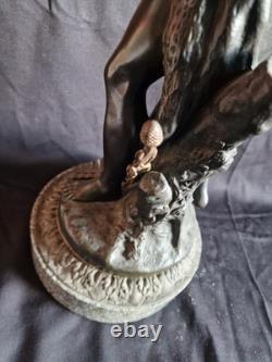 Bronze ancien marqué Clodion