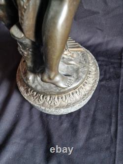 Bronze ancien marqué Clodion
