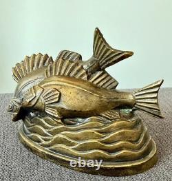 C. CHARLES Periode Art Déco, Poissons en Bronze Belle Patine Ancienne. Signés