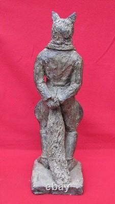 Curieuse Statue Ancienne Homme A Tete De Loup