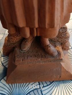 Dieppe terre cuite Ancienne Femme De Pêcheur, Signée Illisible Et Datée 1875