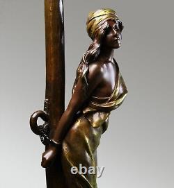 Emmanuel Villanis Sculpture L'Otage bronze ancien circa 1890
