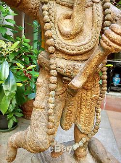 Exceptionnel ancien Ganesh en Papier mâché du Bengale Inde 19e