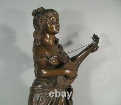 Femme Musicienne Joueuse De Mandoline Sculpture Ancienne Bronze Signé Gadaix