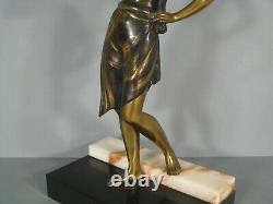 Femme Porteuse D'eau Sculpture Bronze Ancien Style Art Déco Flambeau Danseuse