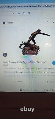 Grand Bronze ancien statue signé Louis Auguste HIOLIN (1846-1910) Au Loup