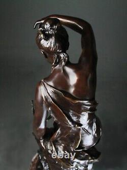 Grand bronze ancien Nymphe de Diane par Mathurin Moreau circa 1900