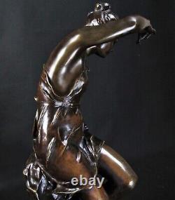 Grand bronze ancien Nymphe de Diane par Mathurin Moreau circa 1900
