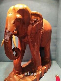 Grande Sculpture Éléphant en Bois, Statue H. 45 cm. Ancien