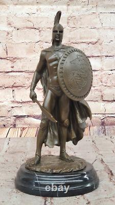 Grande Statue De Soldat Romain Ancien En Armure De Sparta 18 LBS En Vente
