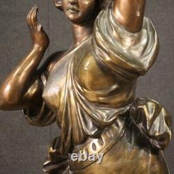 Grande sculpture en bois femme fille statue style ancien 20ème siècle 900