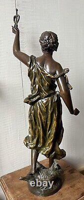 Grande sculpture en régule Signée Moreau (1855-1919) XIXe Statue Ancienne