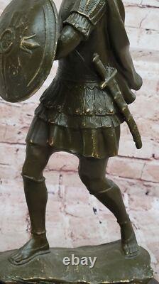 Heroic Romain Soldat Bronze Sculpture Statue Ancien Guerrier Avec Bouclier Ouvre