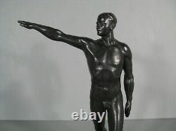 Homme Athlète Nu Salut Olympique Berlin Bronze Ancien Signé Guiraud-rivière