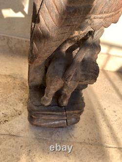 INDE, XXeme Ancienne Sculpture en bois Gardien de tigre au repos H 76cm