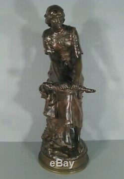 Jeanne D'arc Bergère A Domremy Ancienne Sculpture En Bronze Signée Massoulle